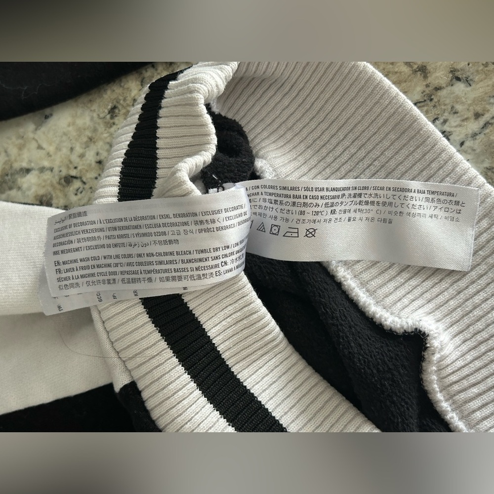 Hollister Black White Colorblock Cropped Sweater Knit Size M - Picture 8 of 11